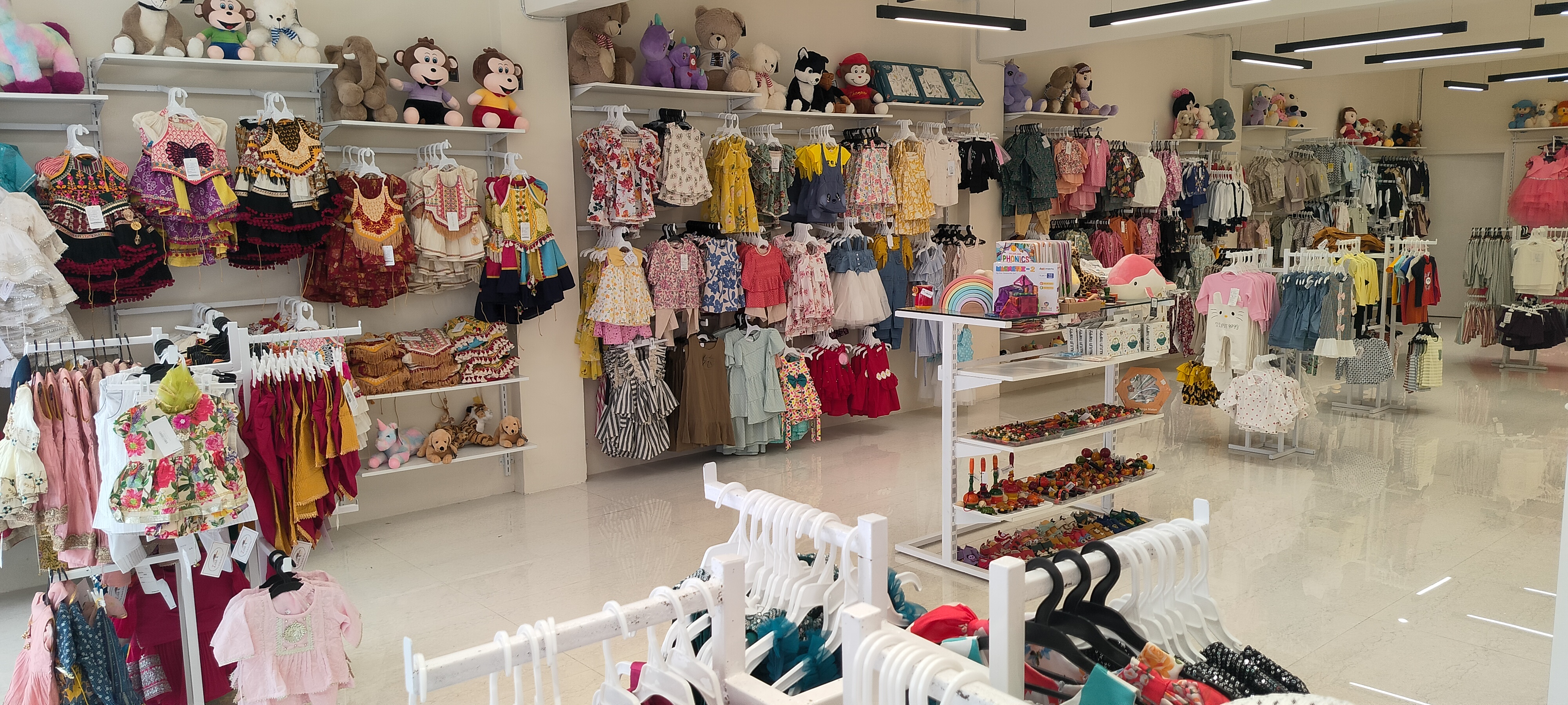 Showroom Garment Display Rack